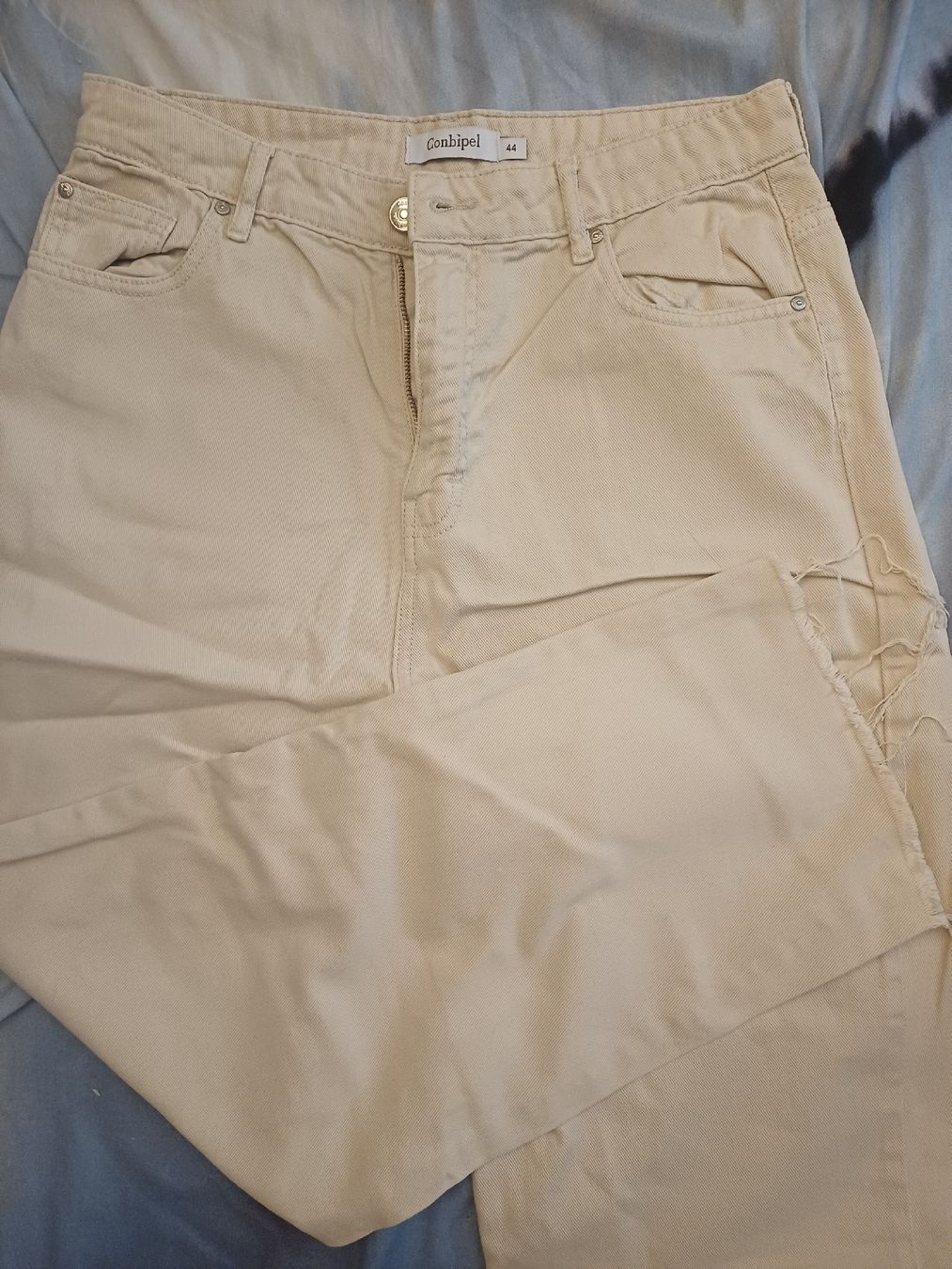 Pantaloni: High-waisted trousers – Nuovo (secondo la descrizione) da Dietikon venduto da Francesca_Pk