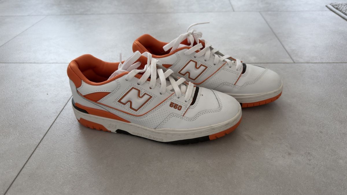 Herrenschuhe: Baskets New Balance 550 blanches orange – Gebraucht aus La Chaux-de-Fonds von Tomas1019