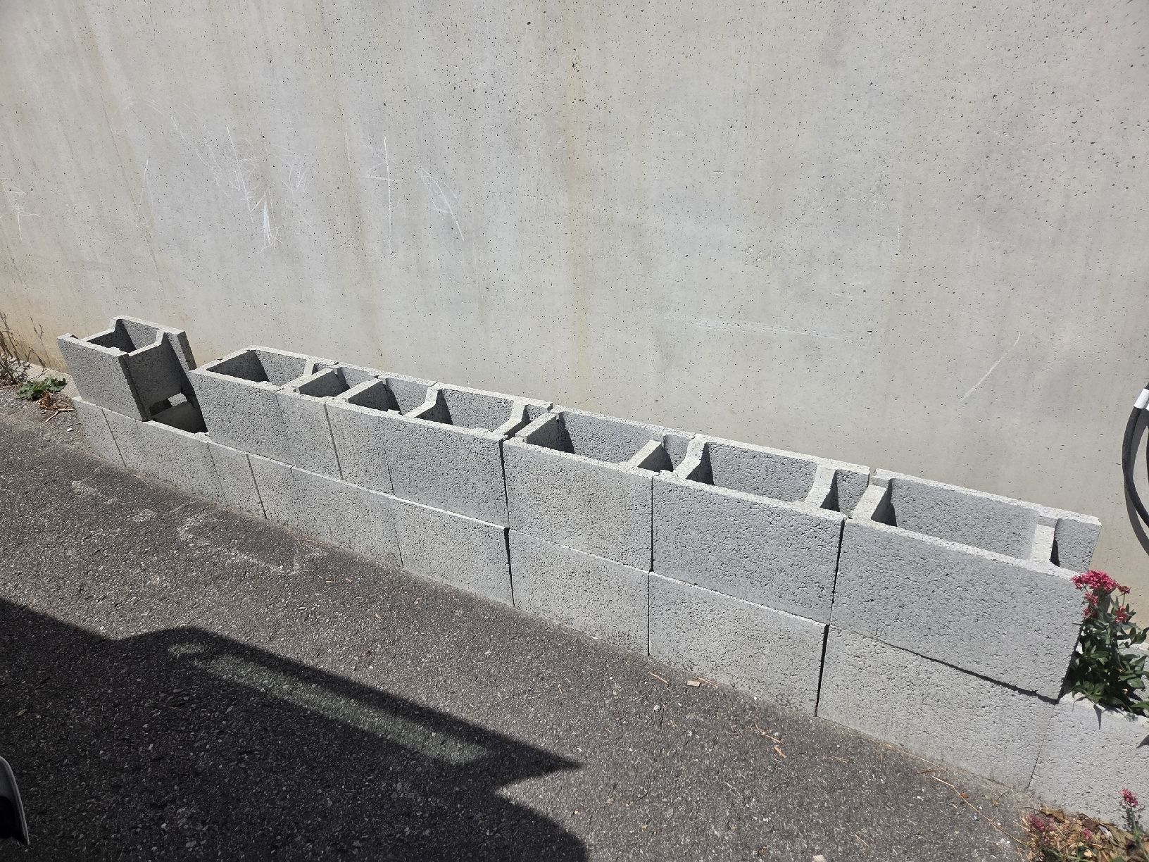 Pierres & tuiles: Fundamentsteine 23 Stuck gebraucht – Neuf (Voir description) à Tamins par Bike.ness 1
