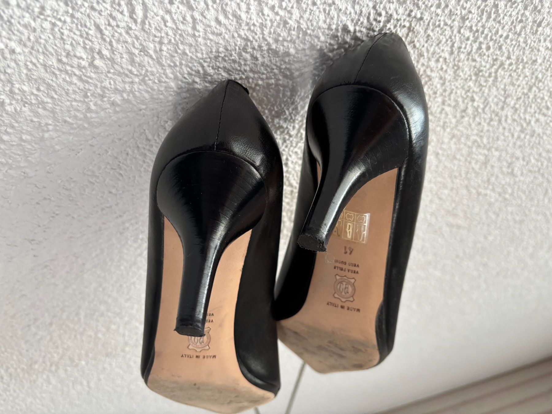 Scarpe da donna: Damen Pumps, schwarz, Leder, Gr. 41, elegant – Usato da Langnau am Albis venduto da cre_tr6k 4