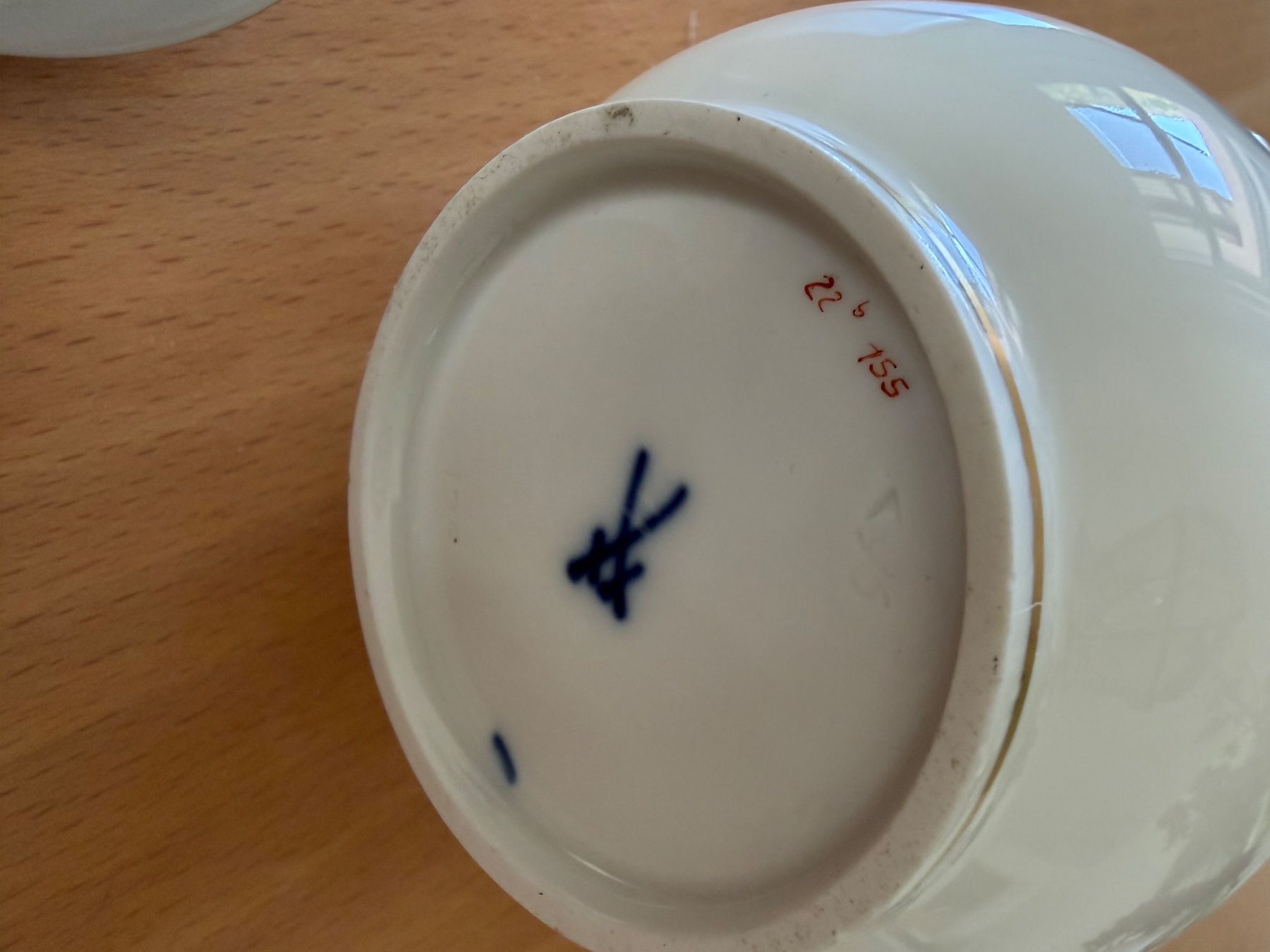 Teiere: Meissen Tee oder Kaffe Kanne mit gelber Rose – Usato da Nussbaumen AG venduto da normajeanbaker 1