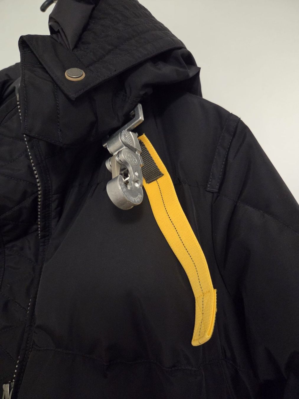 Parajumpers Mäntel: Parajumpers schwarz – Gebraucht aus Niederglatt ZH von livsca99 8