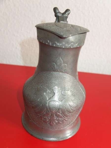 Caraffe: Pichet en étain / Neuchâtel – Usato da Genève venduto da Donnet2 1