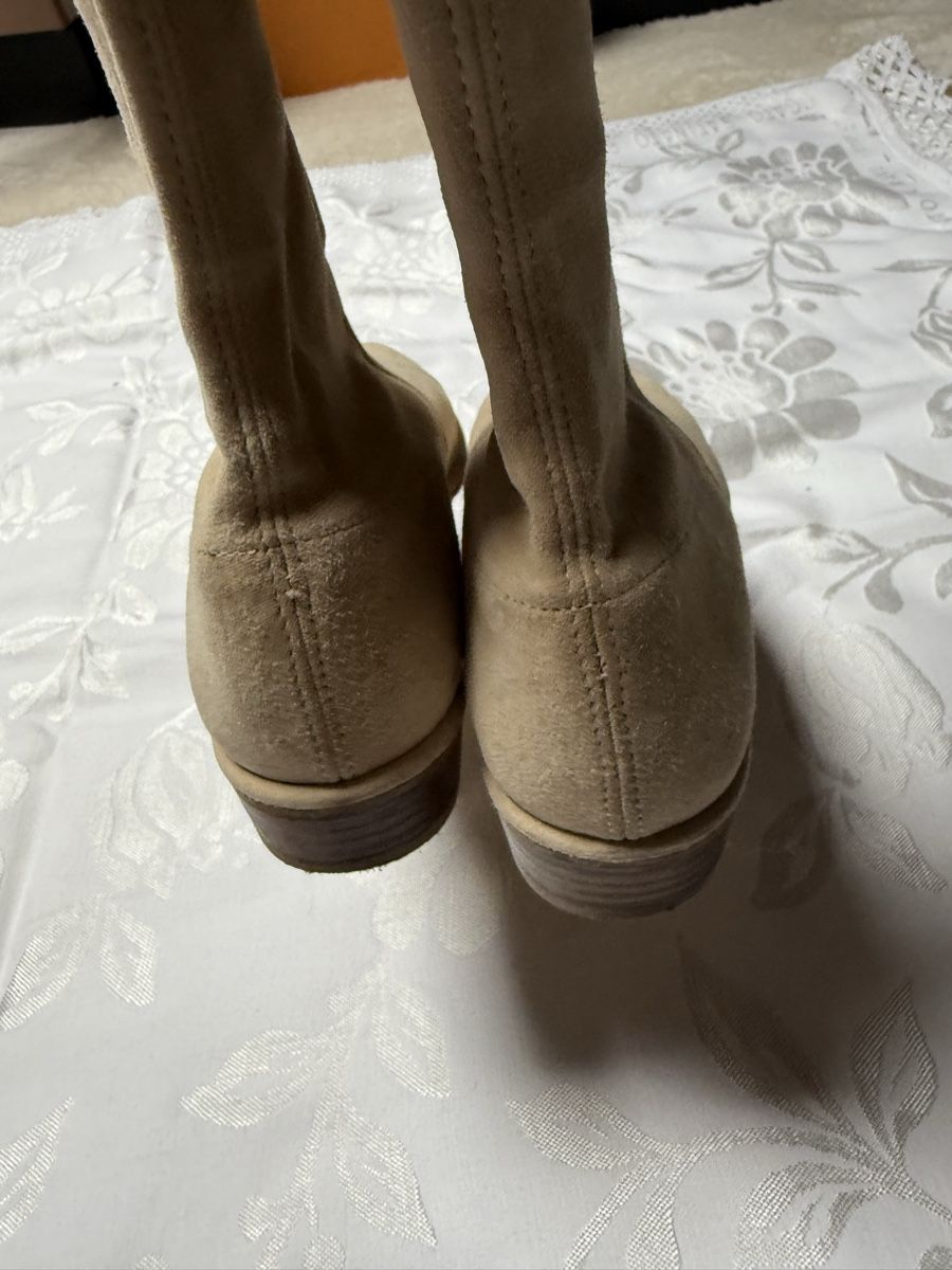 Chaussures femmes: Stuart WEITZMAN boots 1000€ – D'occasion à Barna par orbuyorcry 5
