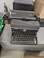 Schreibmaschine Hermes
