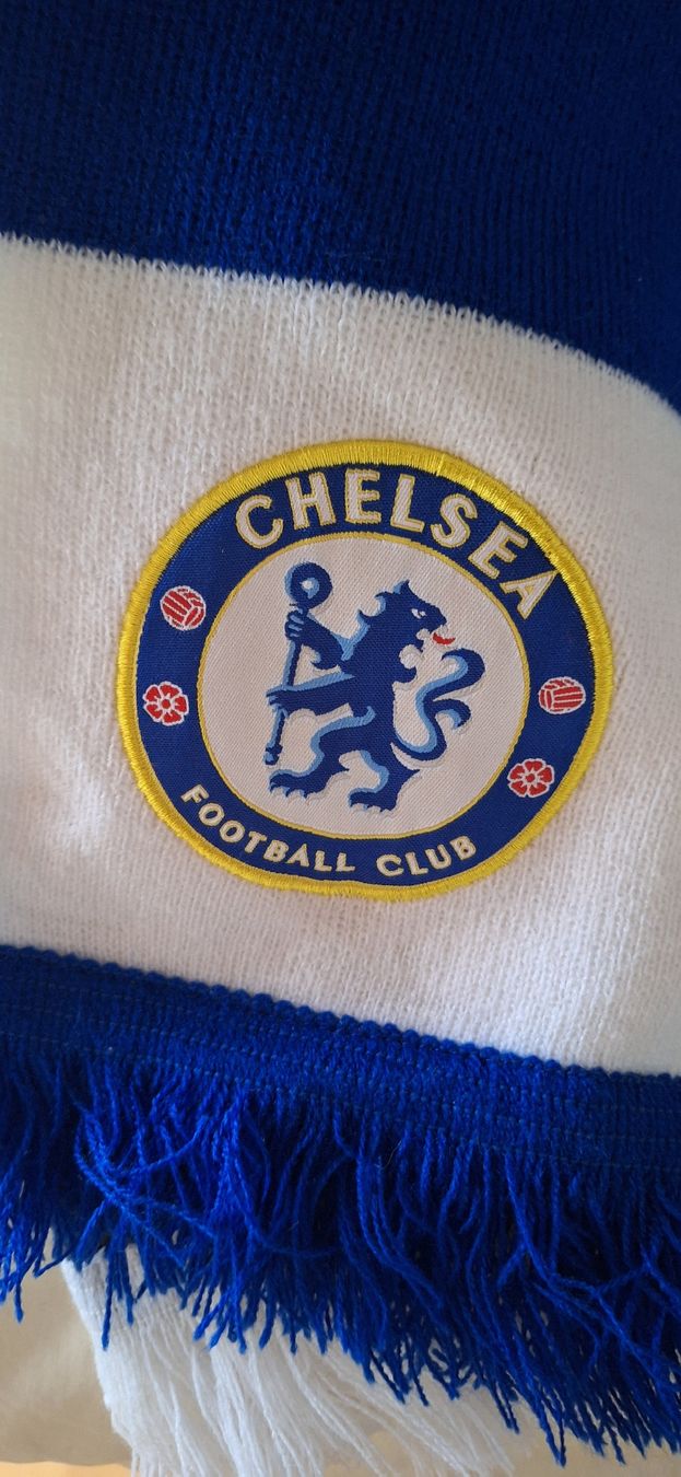 Foulards, Tücher & Schals: Fan Schals Chelsea 2 Stück – Neu (gemäss Beschreibung) aus Männedorf von Livingston 2