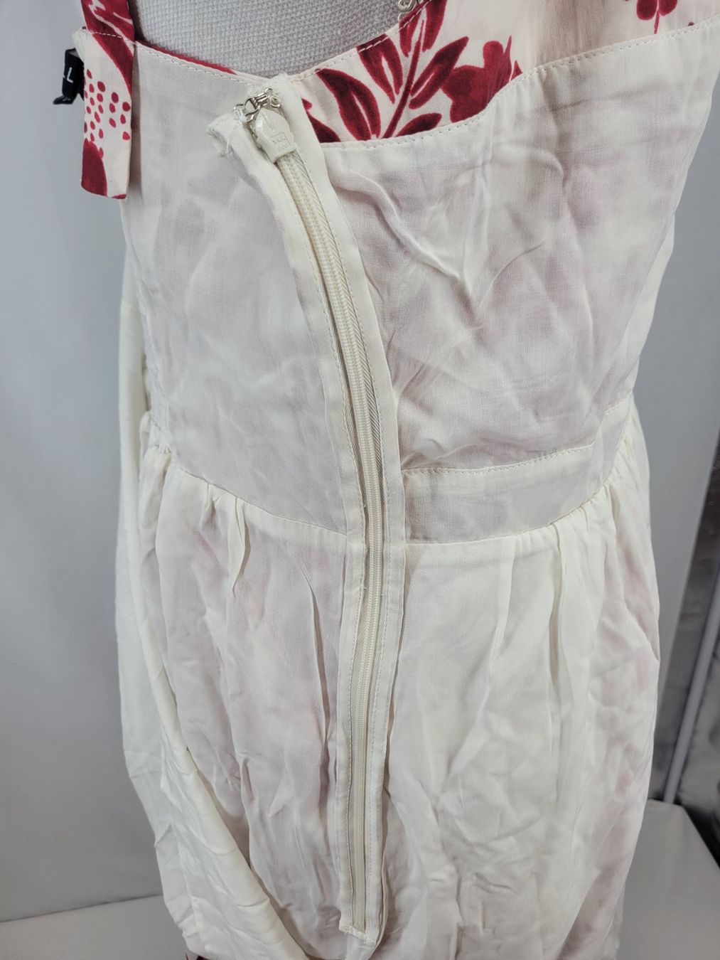 Caroll Kleider: CAROLL Robe fleuri blanc/rouge été - Taille 44 – Gebraucht aus Lausanne von PlusValue_Lausanne 4
