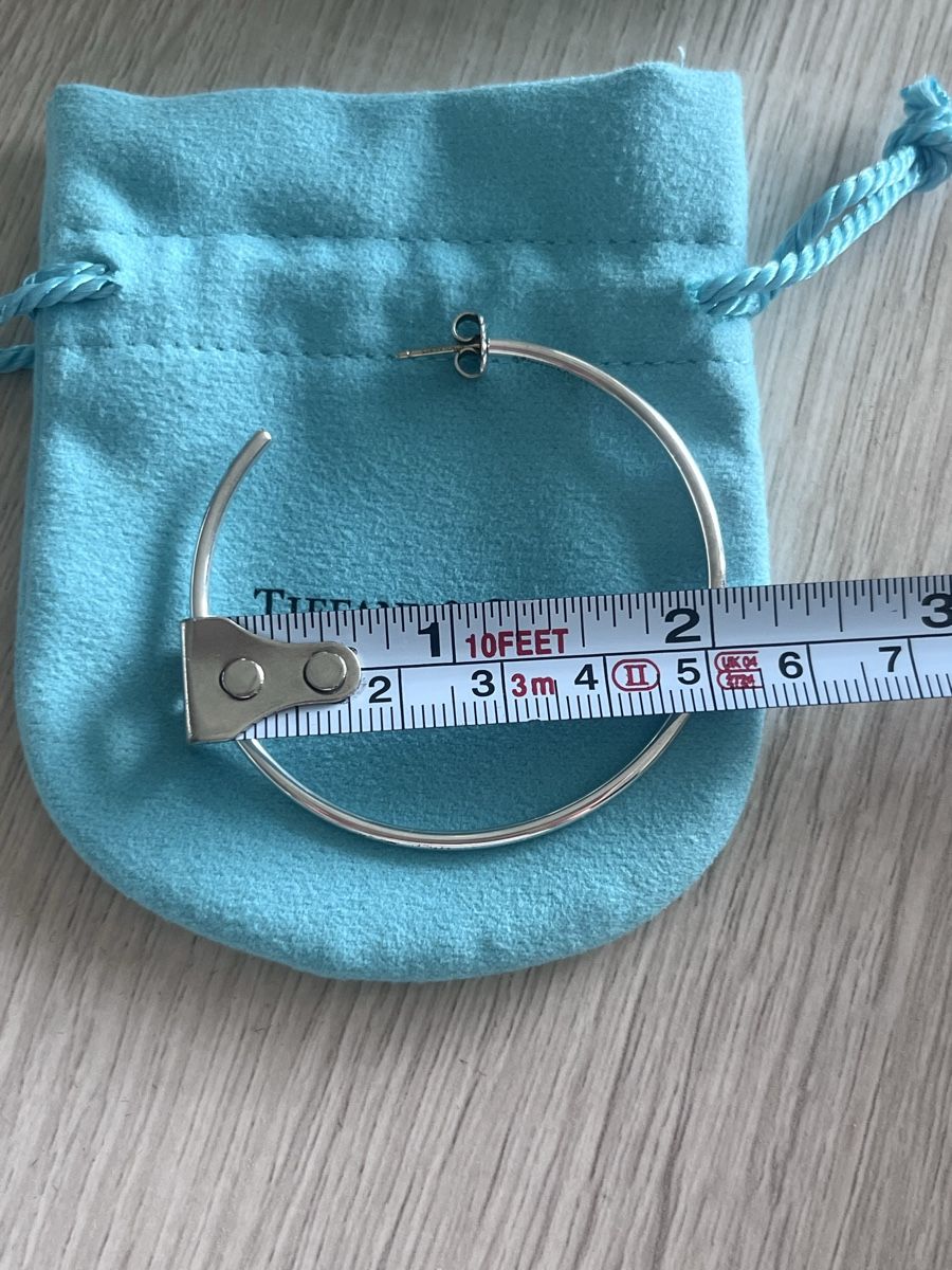 Tiffany & Co. Ohrringe & -stecker: Tiffany & Co. Creolen Silber – Neu (gemäss Beschreibung) aus Zürich von StavesBest 3