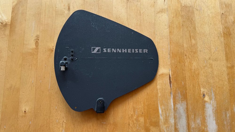 Sennheiser A 12 AD-UHF Notice D'emploi