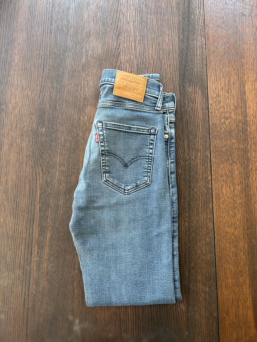 Jeans: Levis 512 – Neuf (Voir description) à St. Gallen par meh_2tdn