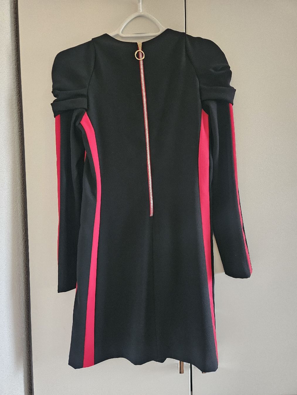 Pinko Vestiti: PINKO Kleid schwarz/rot – Usato da Winterthur venduto da Kupre 3