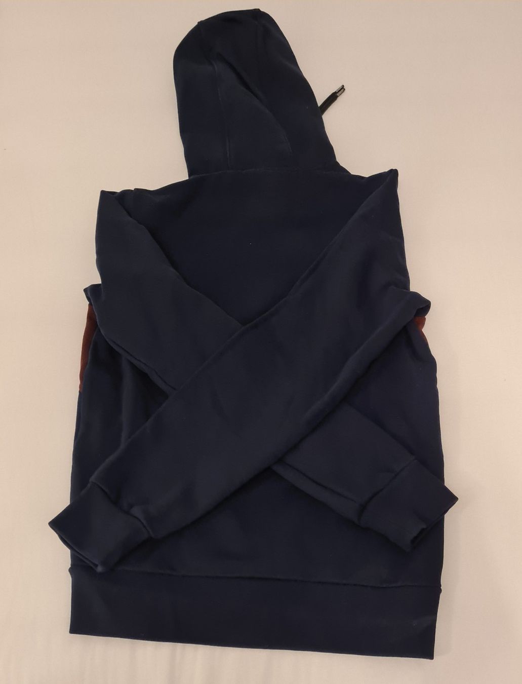 Lacoste Pullover & Sweatshirts: Lacoste Kapuzenpullover – Neu (gemäss Beschreibung) aus Hausen am Albis von Dorinan 1