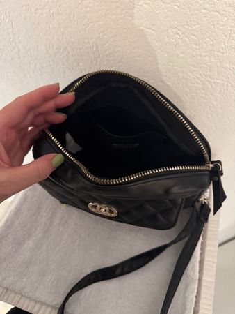 Schwarze elegante Umhängetasche Damen Handtasche neuwertig