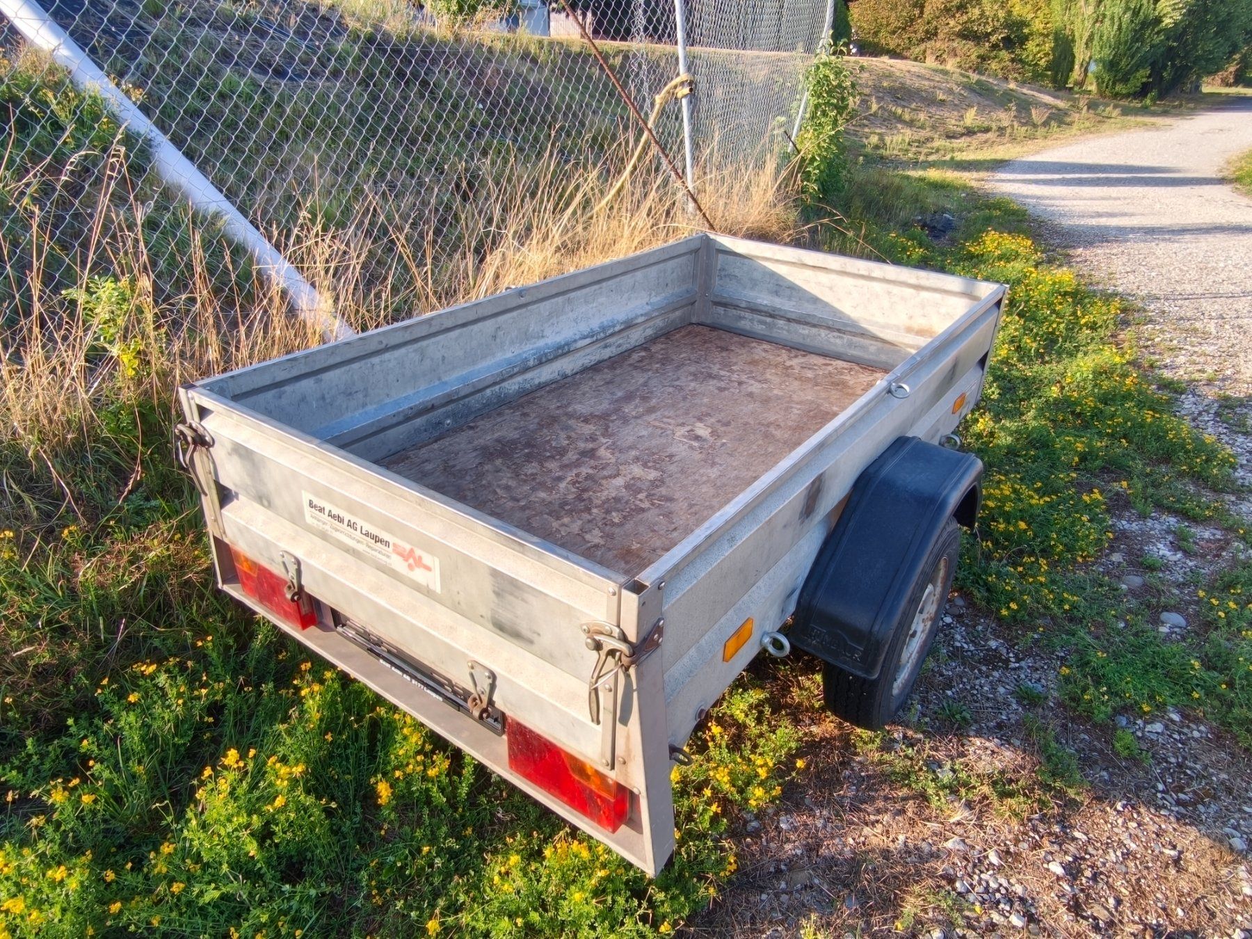 Humbaur Rimorchi: Anhänger 1000Kg MFK Bereit – Usato da Lengnau BE venduto da turbostef