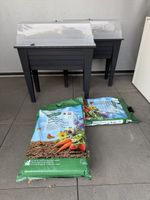 Hochbeete (2) und 3 Säcke Erde (90L)