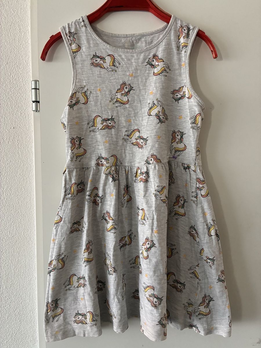 Vestiti & Gonne: Schönes Kleid Gr. 122/128 – Usato da richterswil venduto da lunamarie001