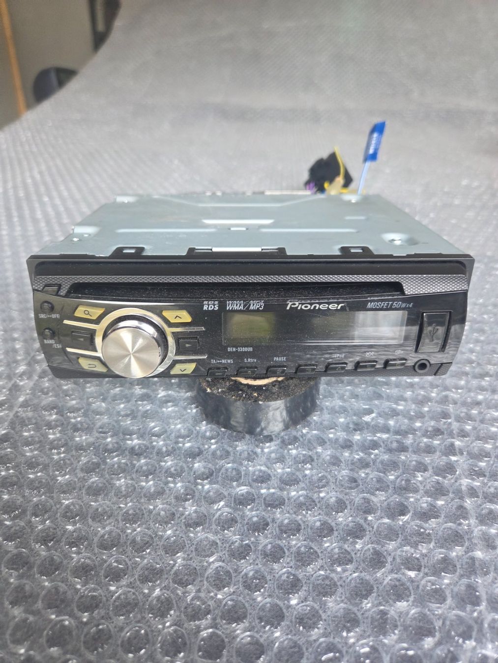 Pioneer Radio: Autoradio Pioneer DEH-3300UB – Usato da Yverdon-les-bains venduto da vwg_89