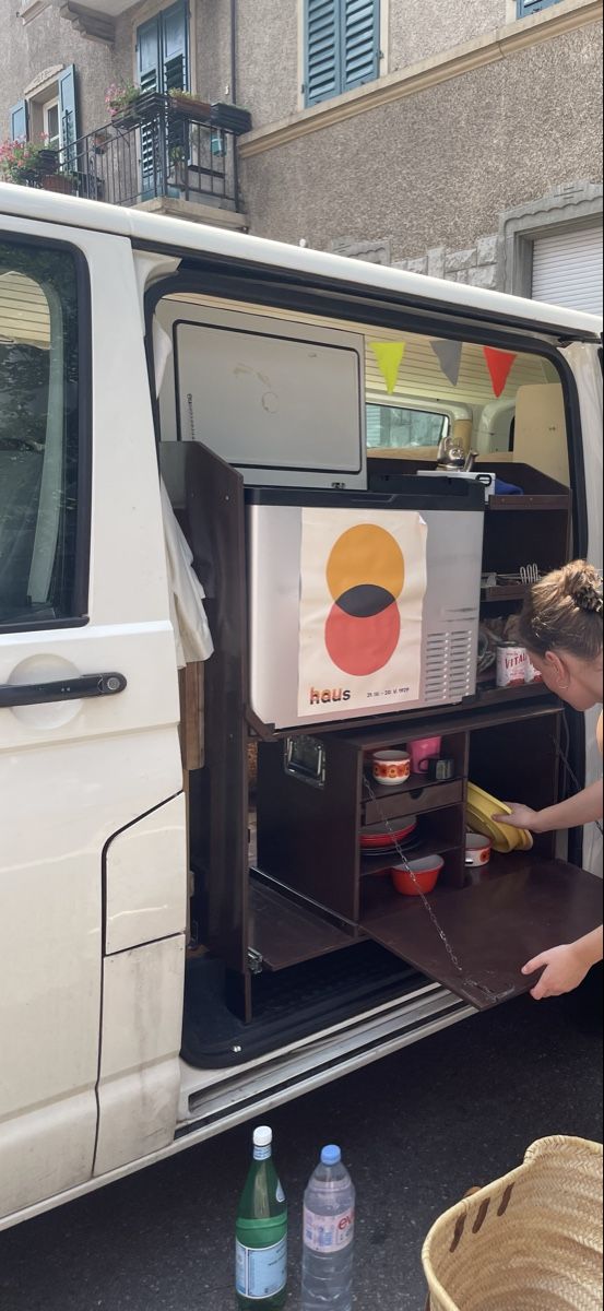 VW Véhicules de camping: VW T5 Transporter – D'occasion à Zürich par sop_rjv9 7