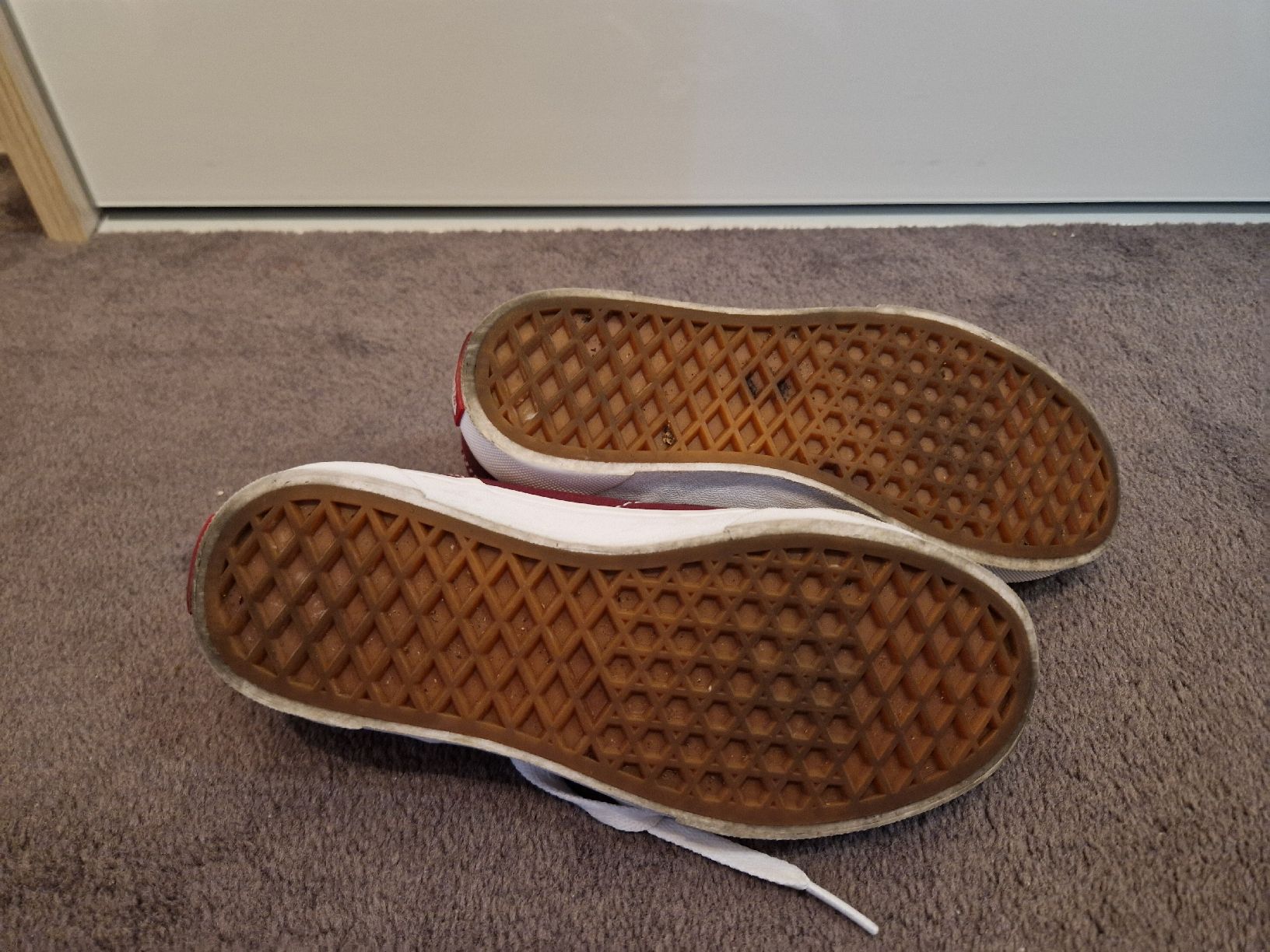 Vans Scarpe da uomo: Vans Schuhe Gr. 34, Bordeauxrot – Usato da Kaisten venduto da Amore_Rio 2