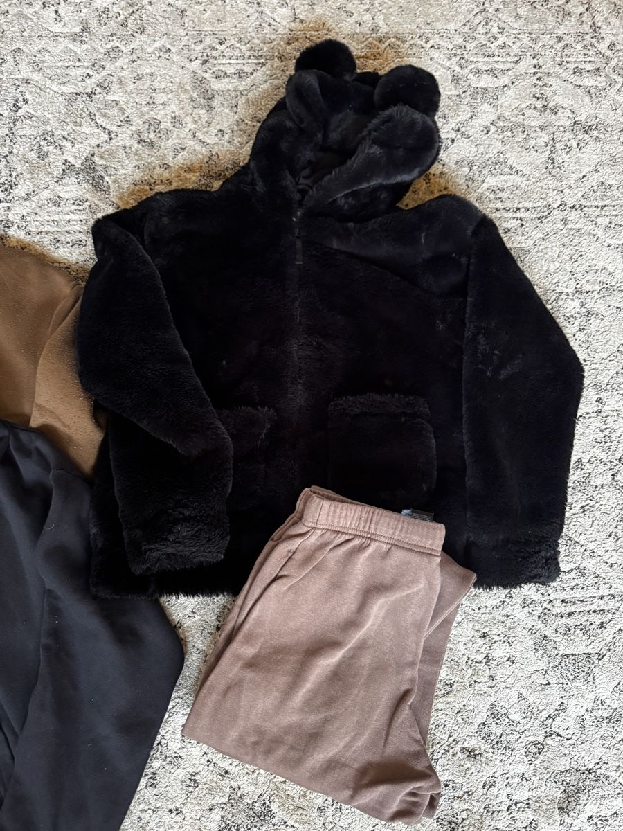 Lotti & Set di vestiti: Kleiderpaket Mädchen 146/152 – Usato da Rüti ZH venduto da make 2
