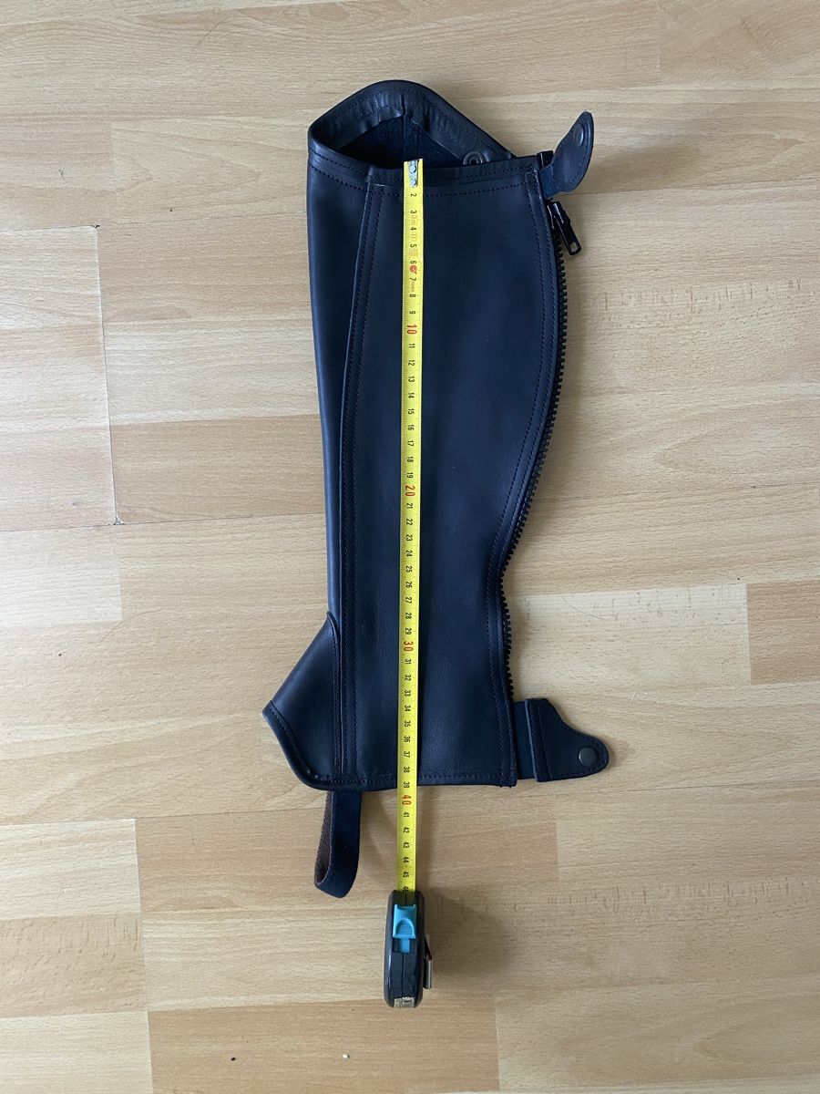 Chaussures femmes: Schwarze Leder Mini-Chaps Rectilinge Paris – Neuf avec emballage d'origine à Zürich par flocw12 3