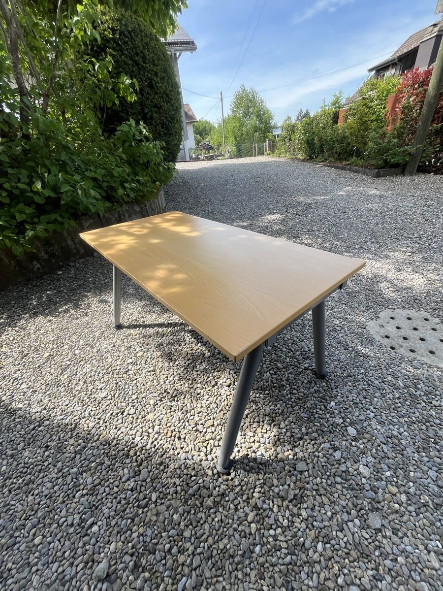 Ikea Schreibtische: Ikea Galant Tisch zu verkaufen – Gebraucht aus Münchenbuchsee von Drio