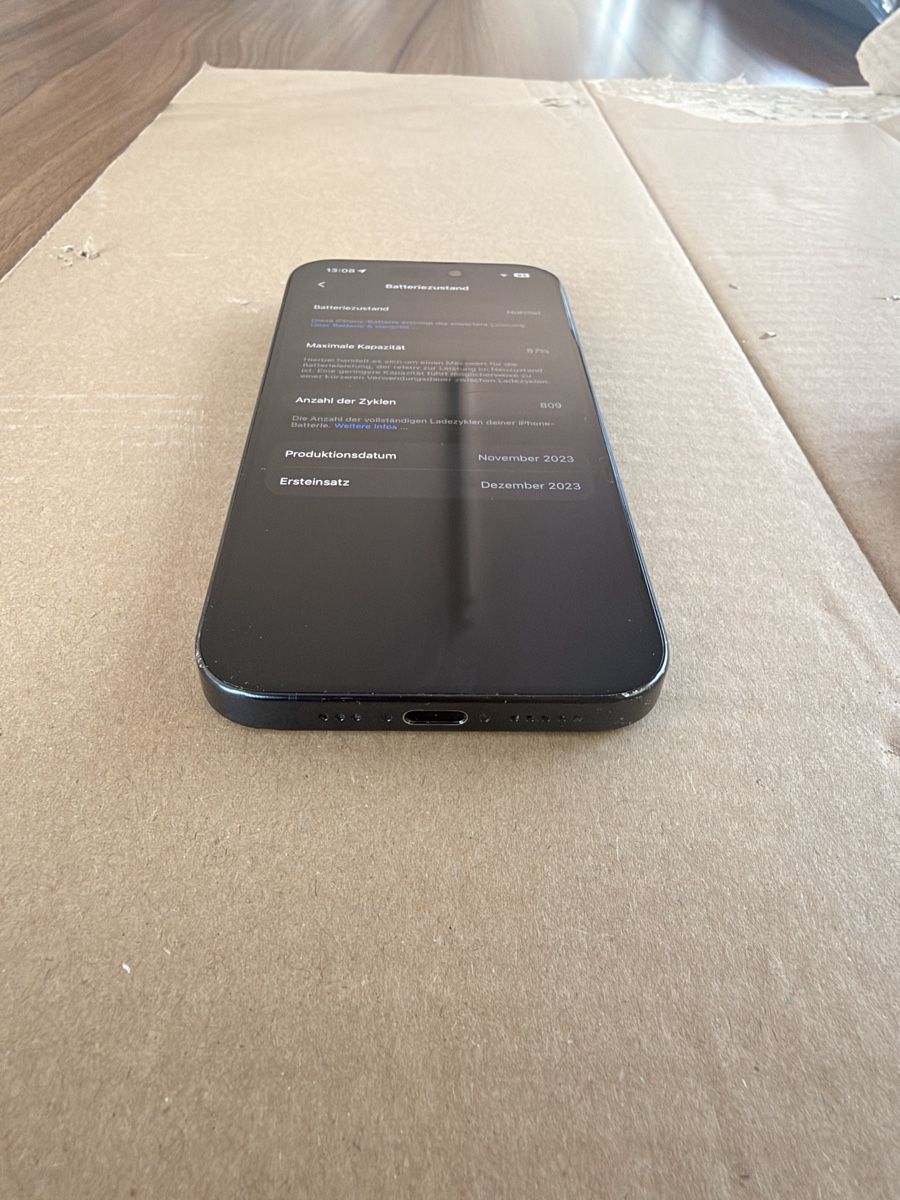 Apple Handys / Smartphones: iPhone 15 Pro  256 GB guter Zustand  – Gebraucht aus Studen BE von remix_bnc 1
