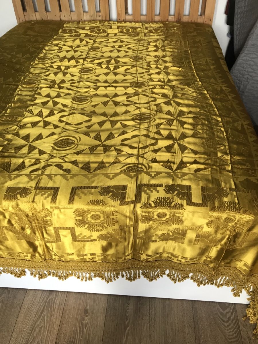 Coperte: Couverture de lit dorée vintage avec franges. Déco chic ✨ – Nuovo (secondo la descrizione) da Grimisuat venduto da eliseba88