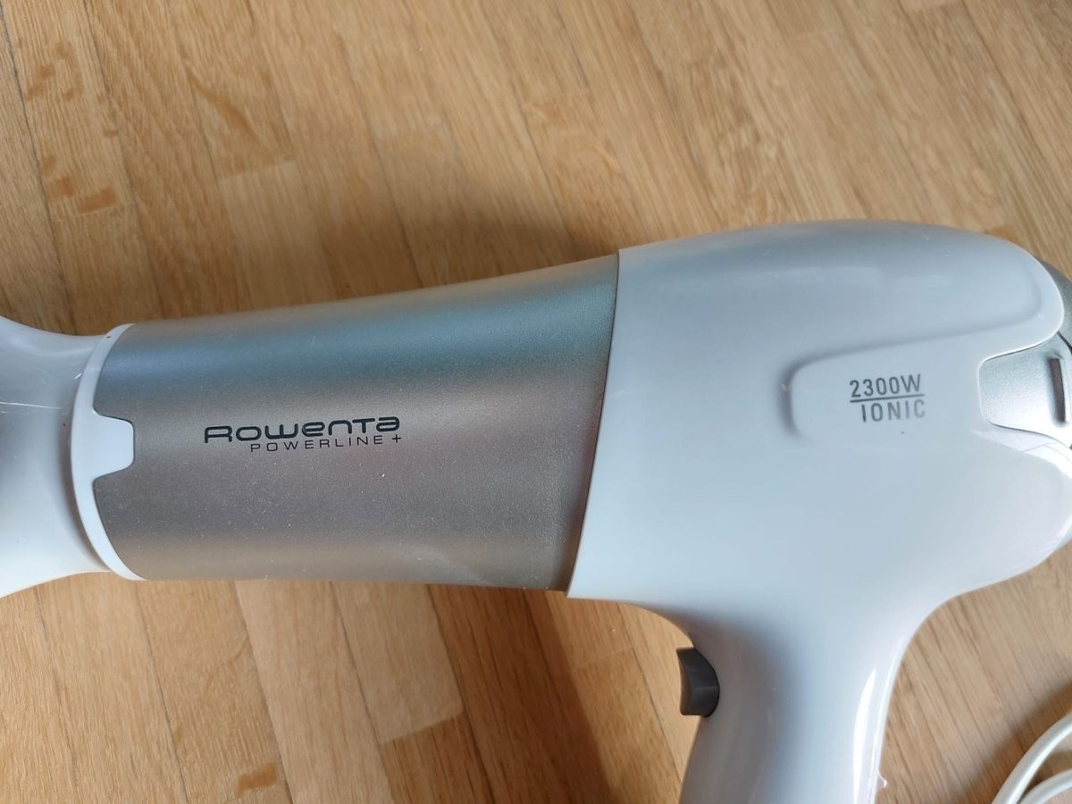 Rowenta Asciugacapelli: Haartrockner Rowenta 2300W Ionic – Usato da Niederwangen BE venduto da doboo 2