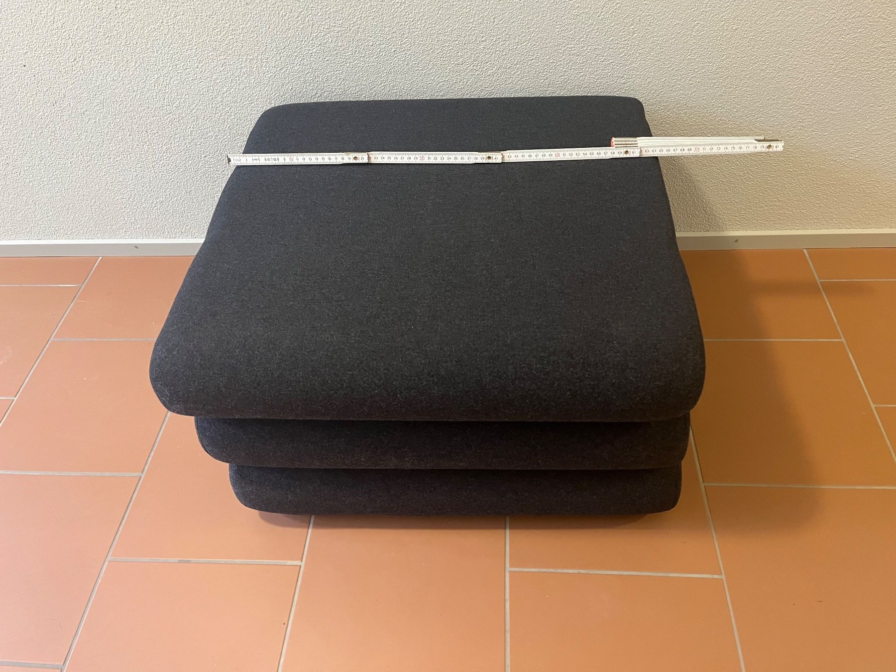 Pfister Tabourets: Hocker/ Gästematratze – D'occasion à Marthalen par legolas17