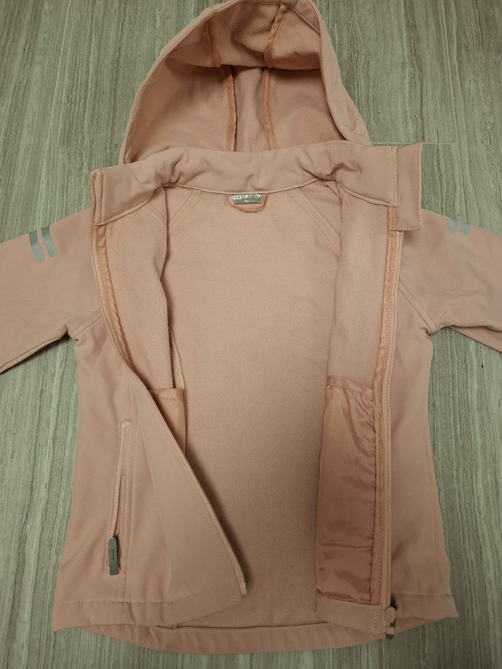 Giacche & Cappotti: veste rose taille 146 – Usato da Ecublens FR venduto da ame_y8tq 2