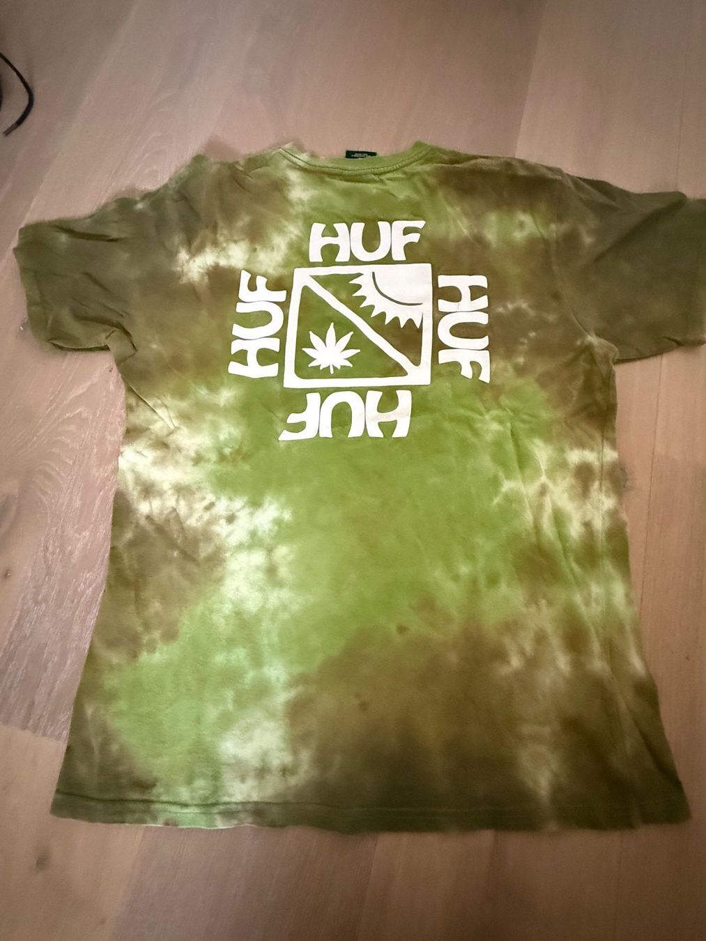 T-shirts: T-Shirt Huf Huf – D'occasion à Niederdorf par Grimpe0508 1