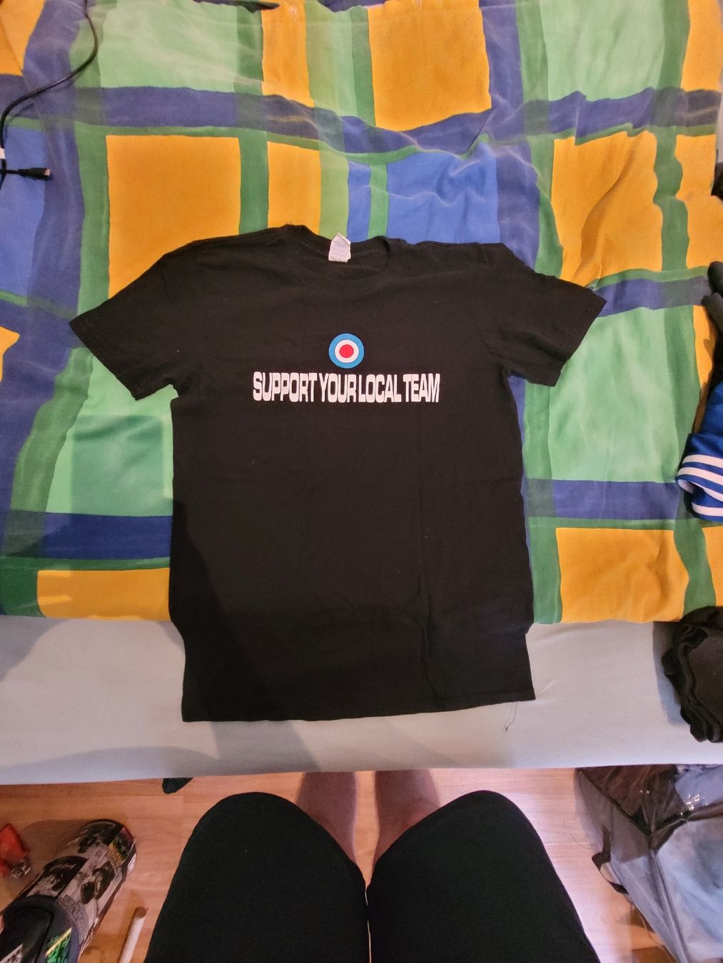T-shirt: T-Shirt " Support your local team " – Usato da Brig venduto da RaZu39 1