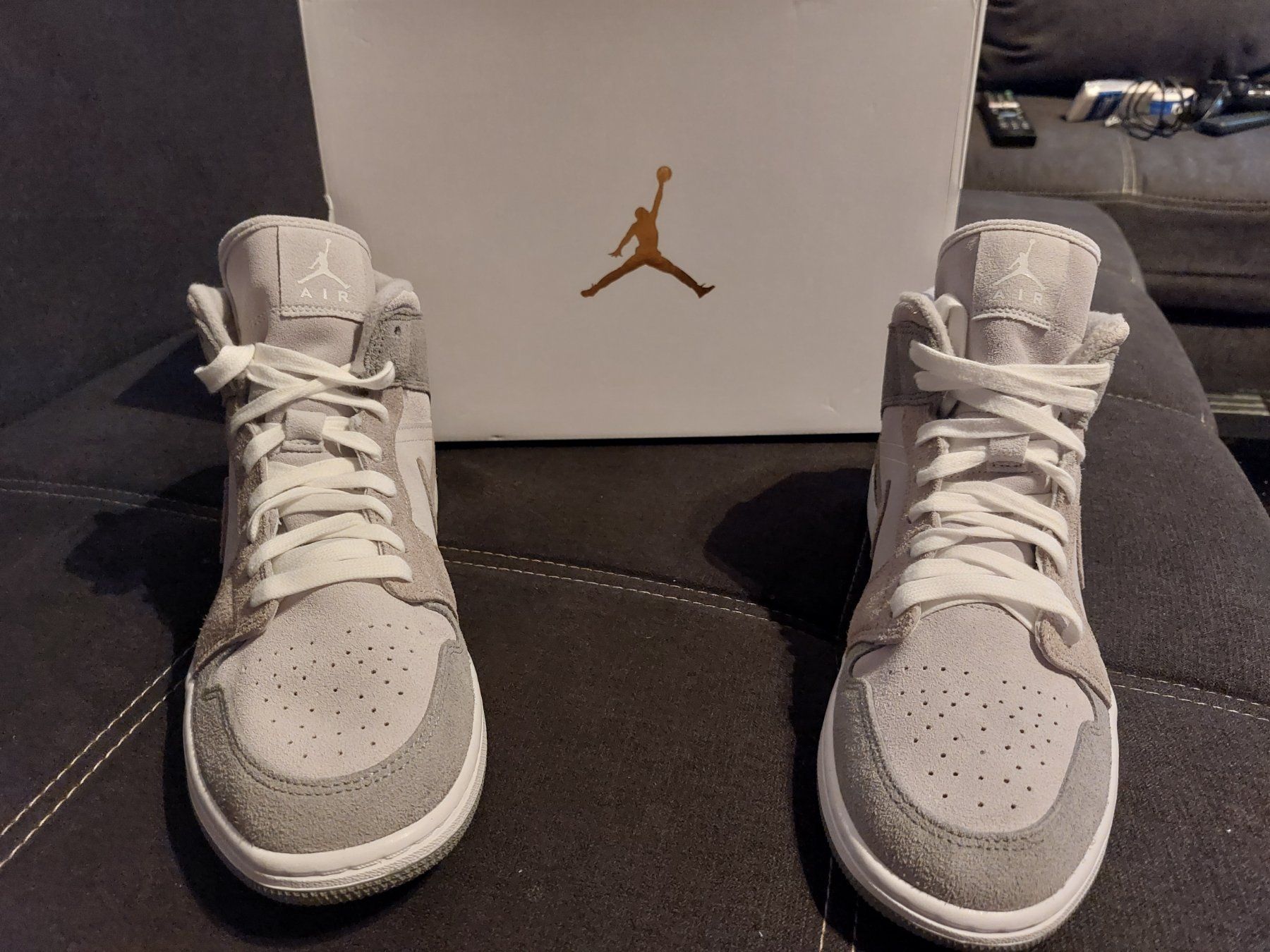 Jordan Scarpe da donna: WMNS Air Jordan 1 Mid SE – Nuovo e nell'imballaggio originale da Schenkon venduto da 1996234