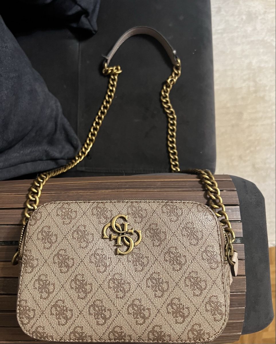 Guess Borse da donna: GUESS Handtasche braun Logoprint🤎 – Usato da Volketswil venduto da bounty_5 9