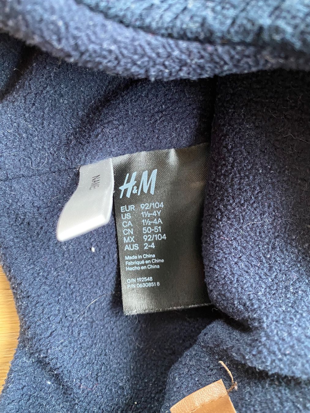 H&M Altro abbigliamento per bambino: Mütze Sterne H&M Gr 92-104 – Usato da Einsiedeln venduto da PaedeK84 2