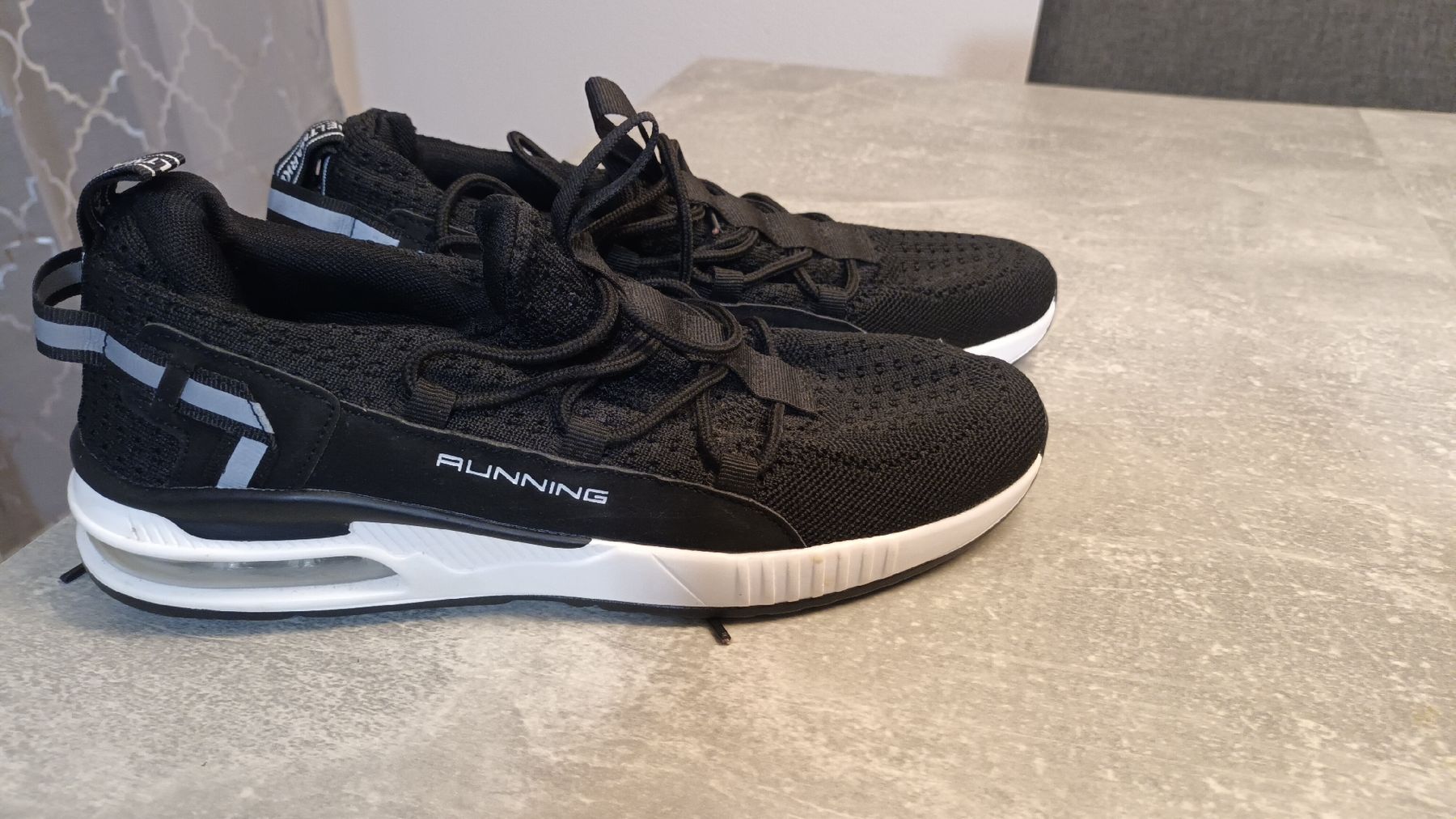 Herrenschuhe: 2 paar Turnschuhe von RUNNING Gr.42 – Gebraucht aus chur von erika025 2
