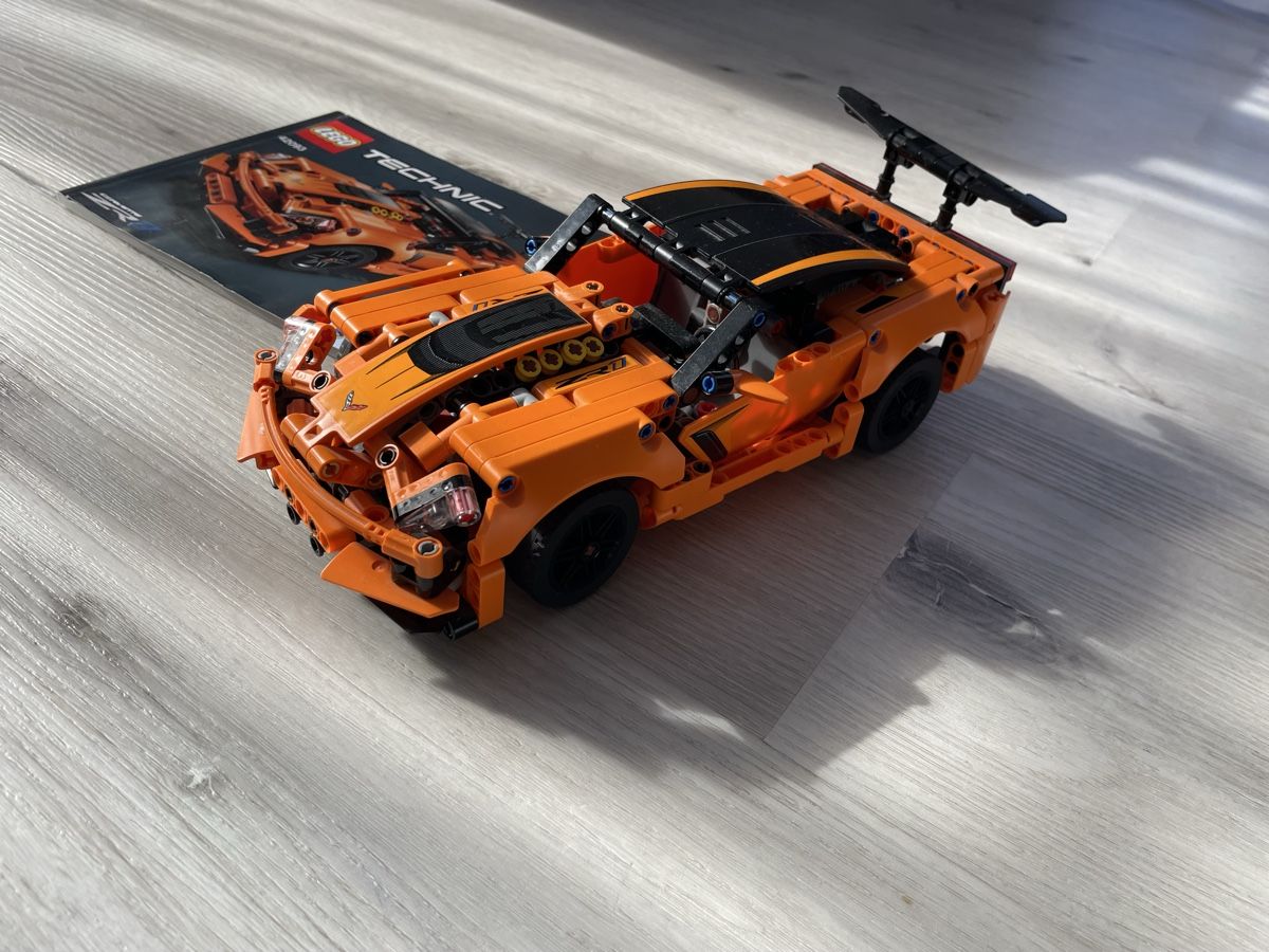 Lego Kit di costruzioni: LEGO Technic Corvette ZR1 – Usato da Posieux venduto da Angeles82 2