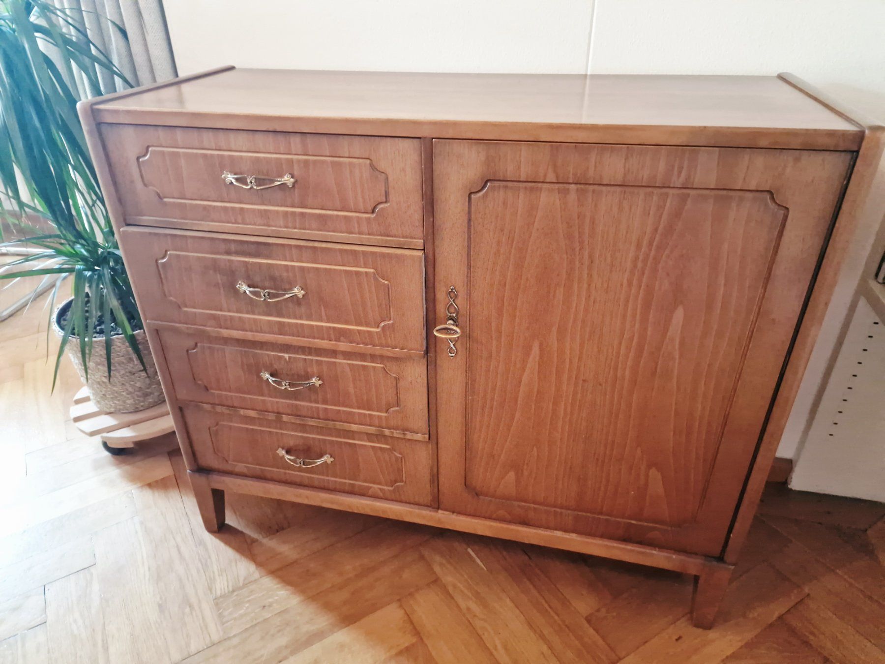 Cassettiere: Antike Kommode aus den 1930er Jahren – Usato da Hallau venduto da CHACLA