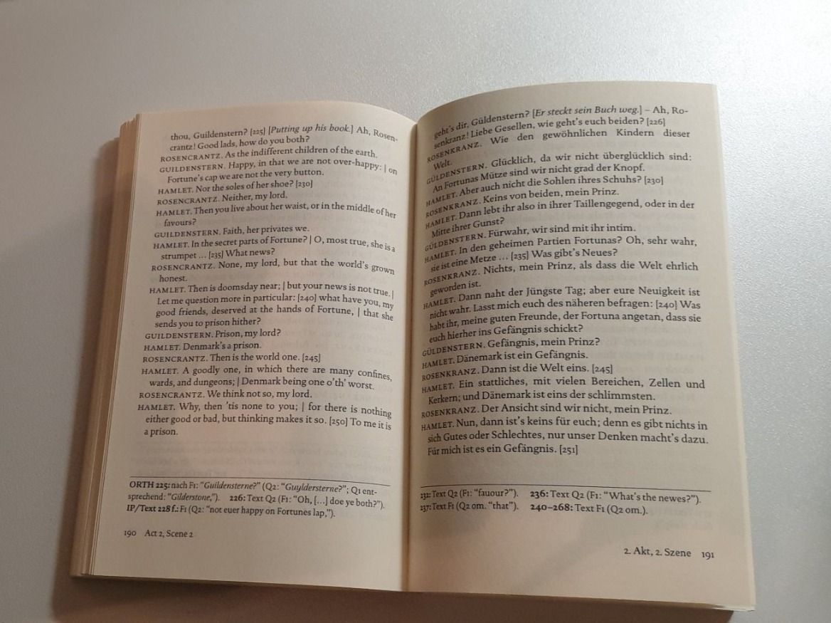 Libri: Hamlet - Englisch/Deutsch Reclam – Usato da Volketswil venduto da jul_hwb8 1