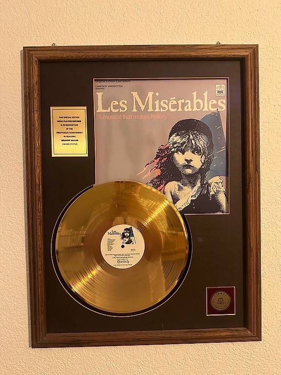 Dischi in vinile: Les Misérables Gold Record – Usato da Belp venduto da Kulturmanager