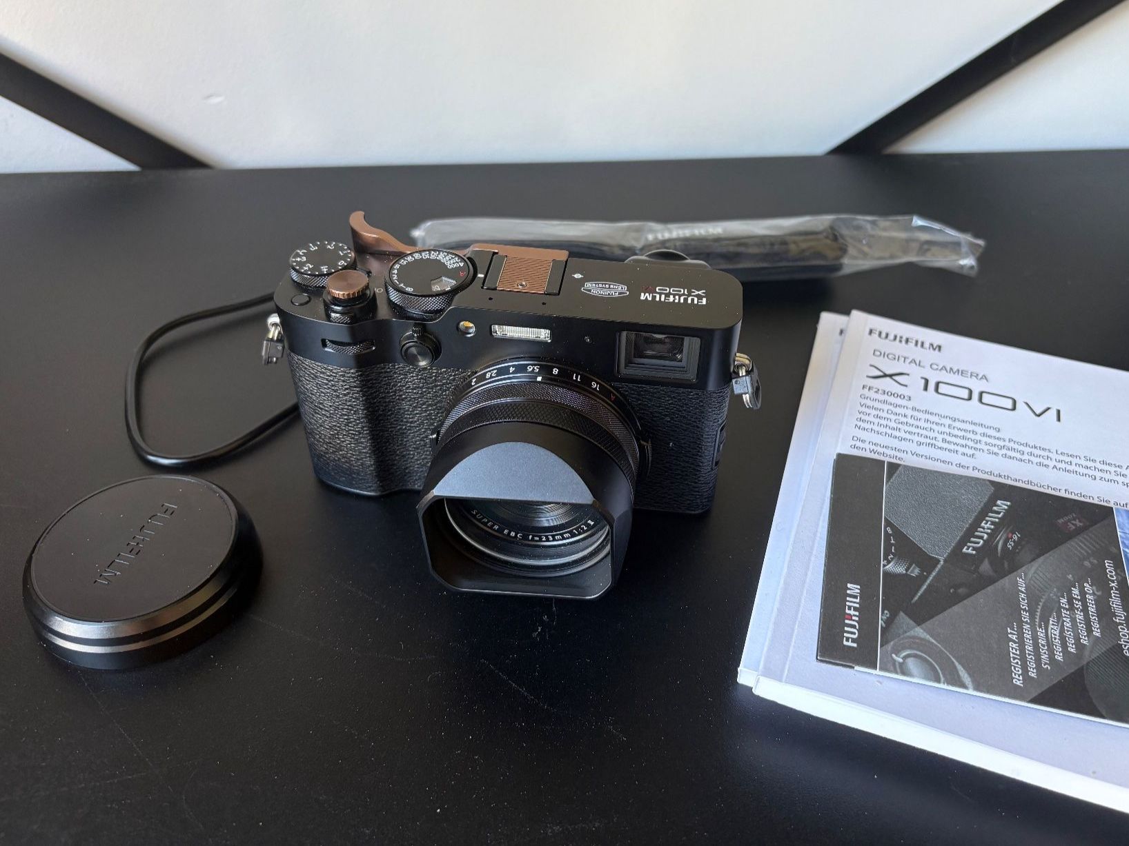 Fujifilm Kamera: Fuji X100VI + Zubehör – Gebraucht aus Bern von Balmii