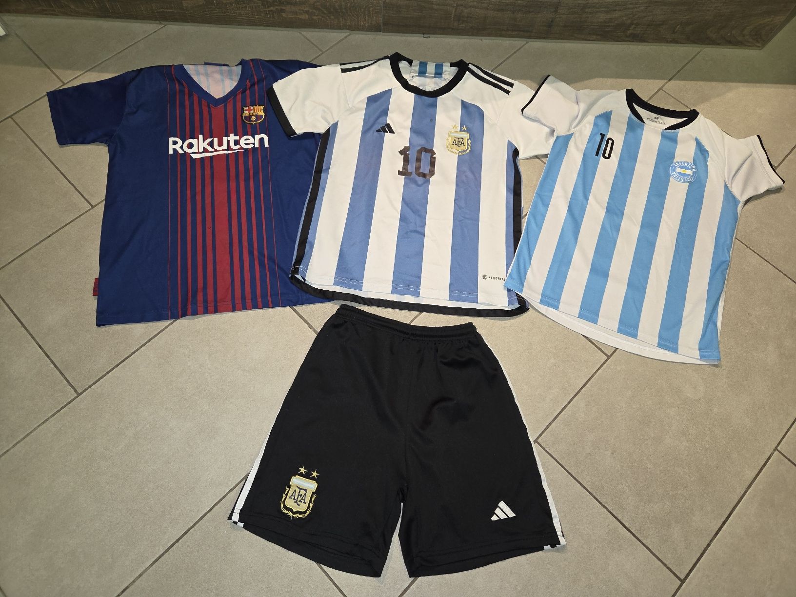 Lotti & Set di vestiti: Messi-Set, Grösse 146 - 152 – Usato da Schlierbach venduto da smeralda1313