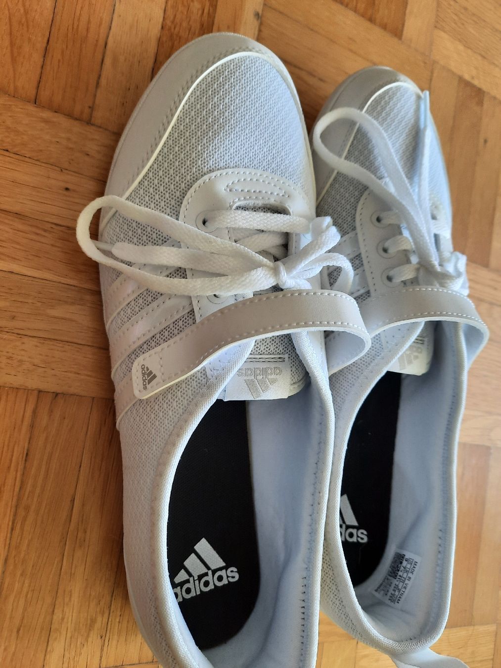 Adidas Scarpe da donna: Adidas Schuhe, weiss, neu – Nuovo (secondo la descrizione) da Gwatt (Thun) venduto da Wally2021 4