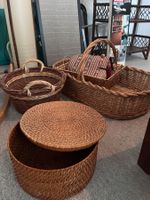 Körbe Rattan und Weide verschiedene Grössen