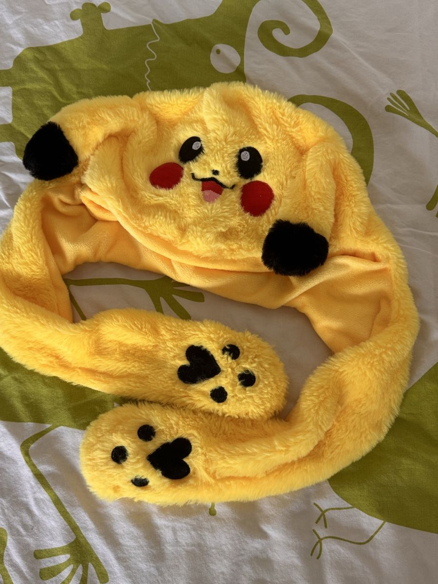 Altro in  Abbigliamento & Accessori: Bonnet Pikachu taille unique – Usato da La Chaux-de-Fonds venduto da Sabinchenn