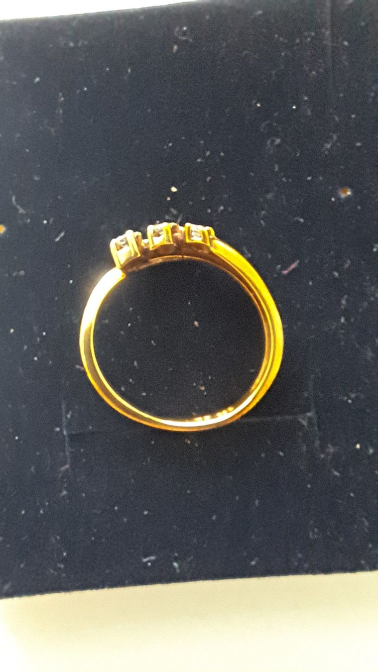 Anelli: Alter Goldring mit Diamanten – Usato da Pfäffikon ZH venduto da Valsangiaccomo 1