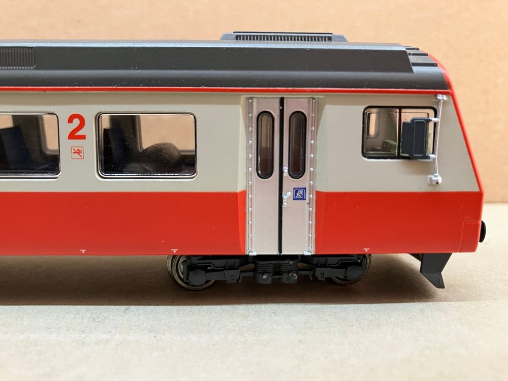 Liliput Modelleisenbahnen: Liliput 5-teilige Komposition Swiss Express EW III, Epoche V – Gebraucht aus Neuendorf von sitek071 2