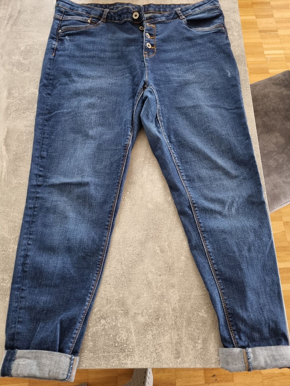 Jeans: neue jeans gr.46 – Nuovo (secondo la descrizione) da Zuchwil venduto da silvermoon74