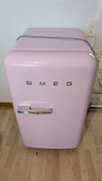 Smeg Kühlschrank, rosa Retro-Stil, ausgezeichneter Zustand.